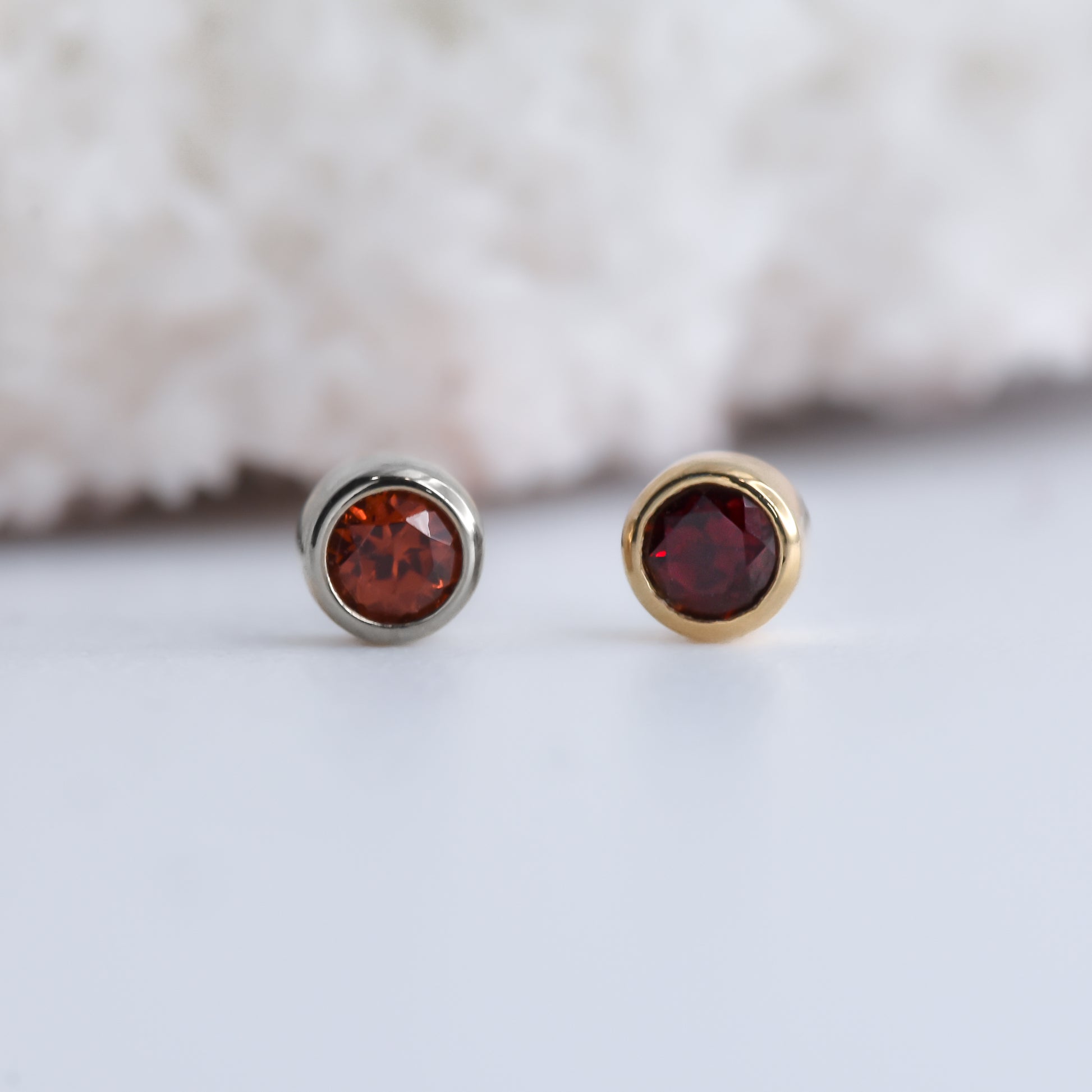 2.5mm Bezel End - Mozambique Garnet - Pressure Fit End Only-Gold - Alchemy - Gem Ends - Pressure Fit - Bezel - 2mm - Yellow Gold-Alchemy Adornment-White-